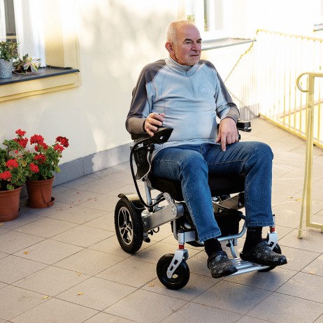 Scaun cu rotile electric inSPORTline Hawkie Basic II 500 W